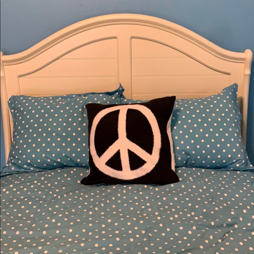 Pottery Barn Peace Sign Throw Pillow Reversible☮️